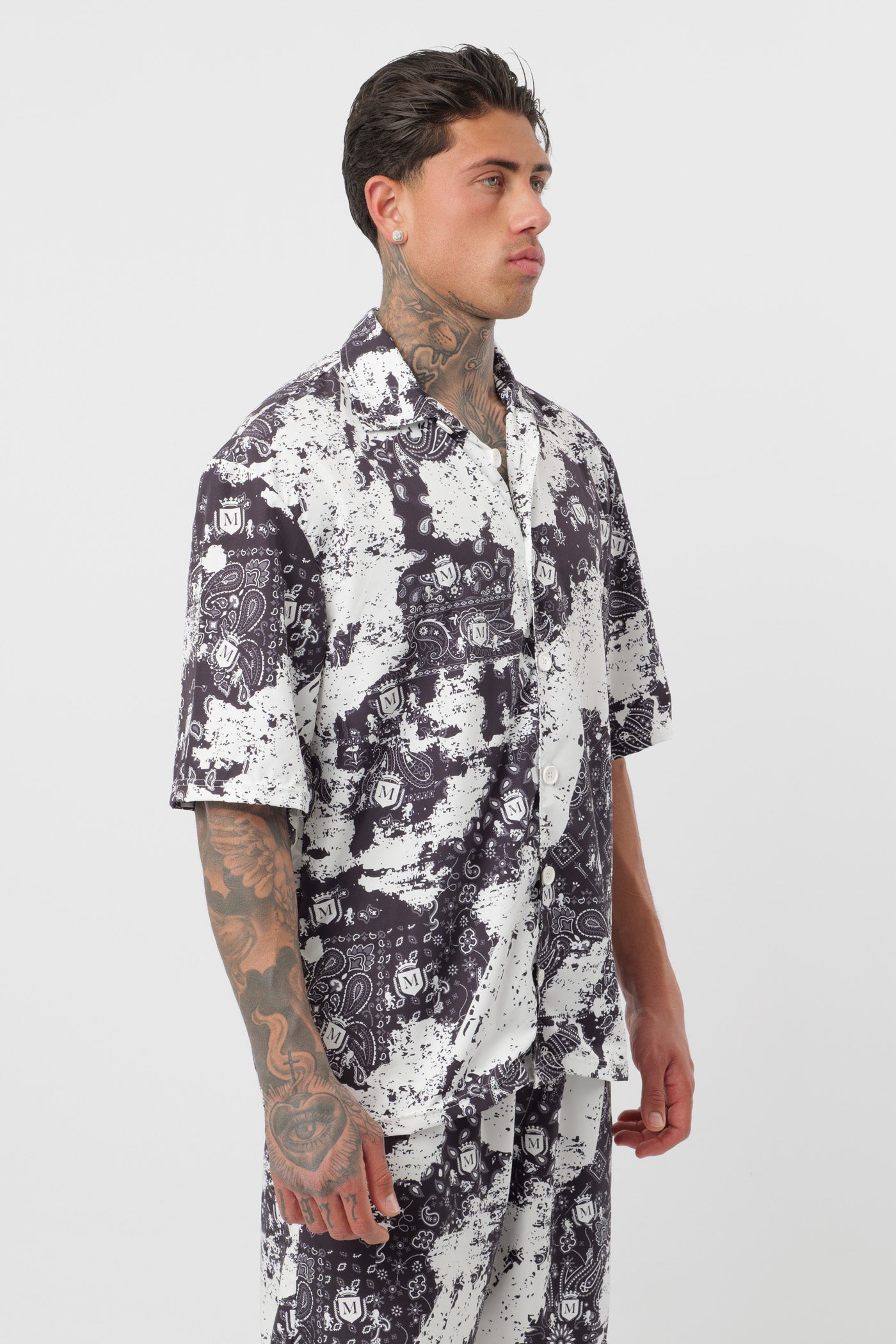 Coordenado Paisley Preto