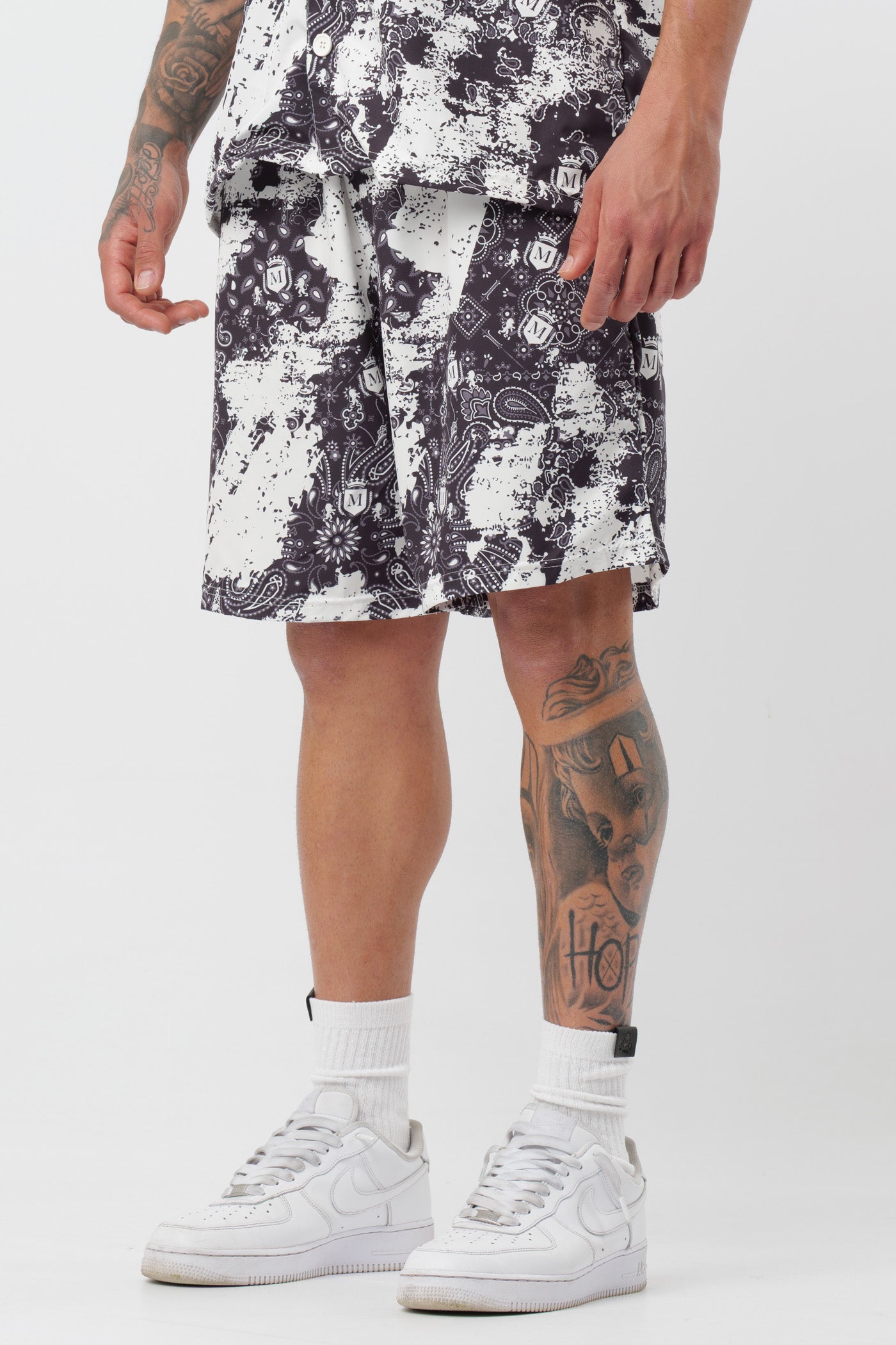 Coordenado Paisley Preto