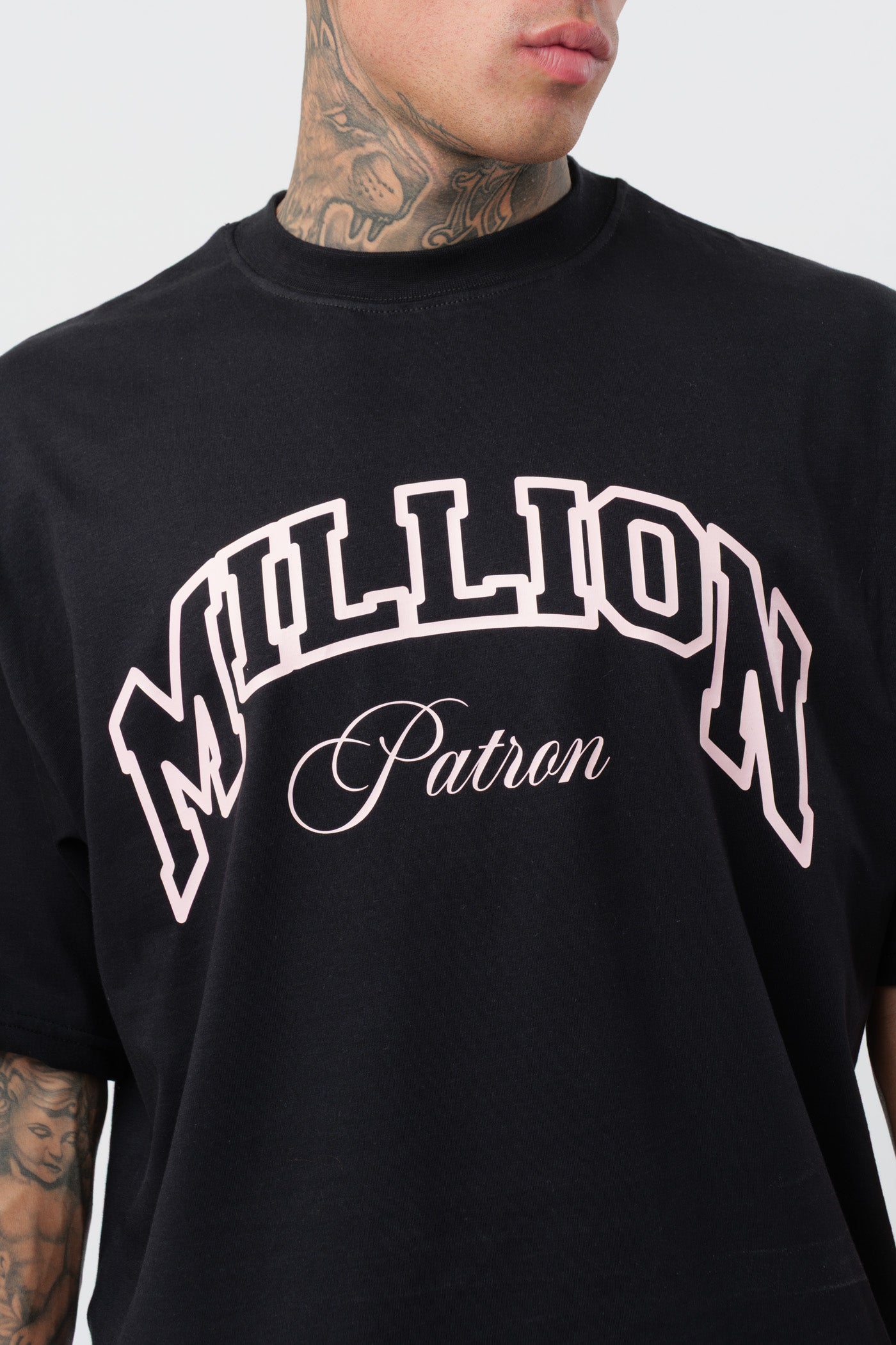 T-shirt Patron Preta Rosa