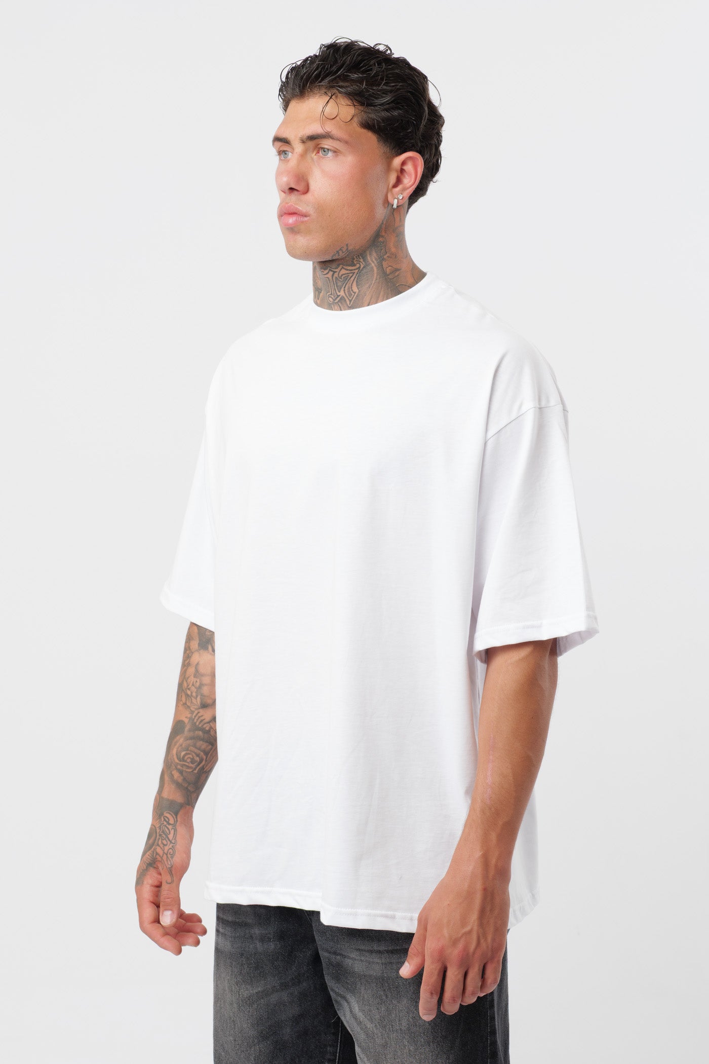 T-Shirt Over Branca