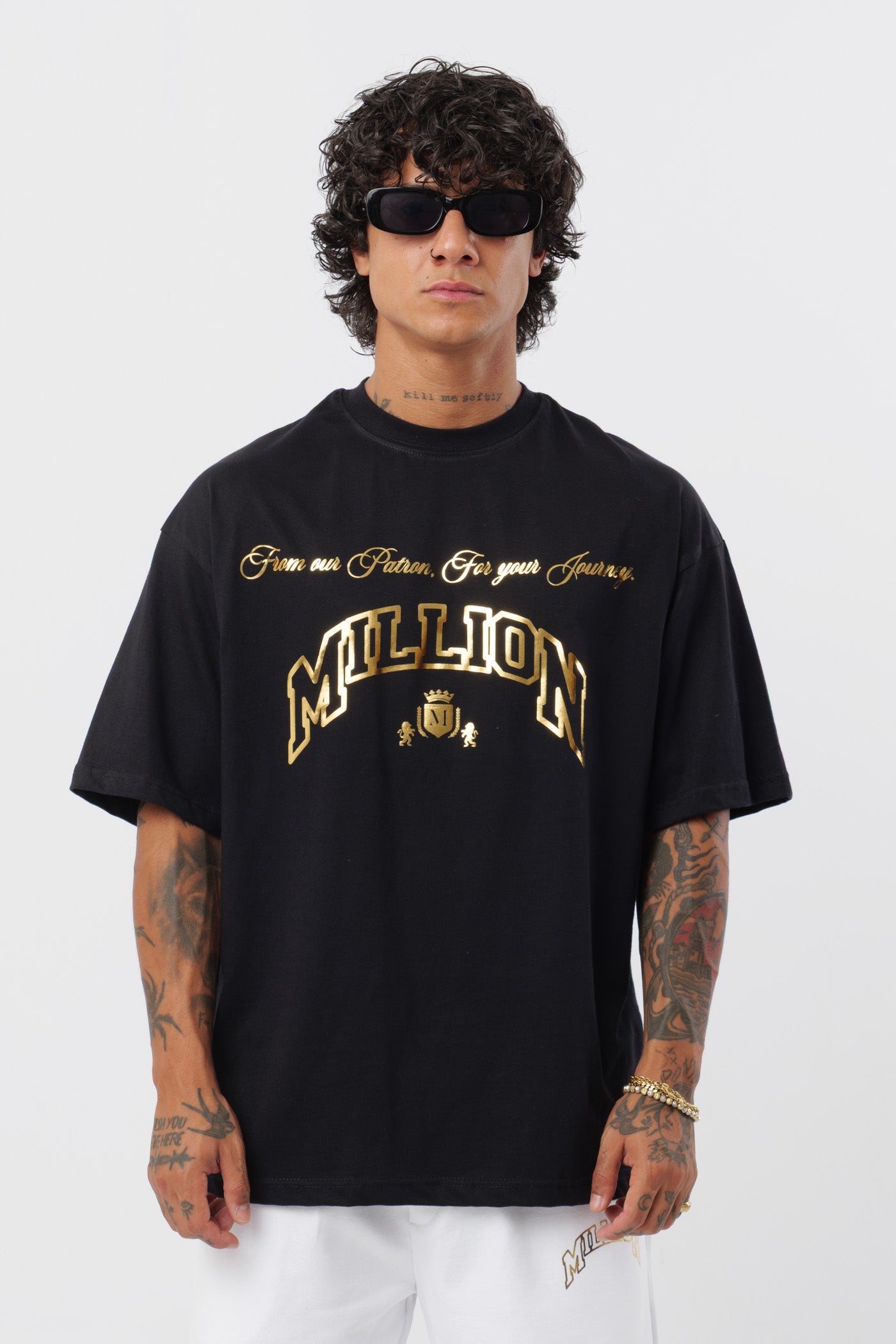 T-shirt Preta Gold Patron