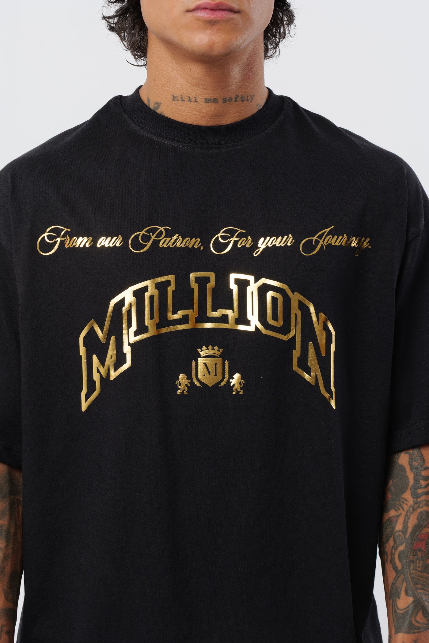 T-shirt Preta Gold Patron