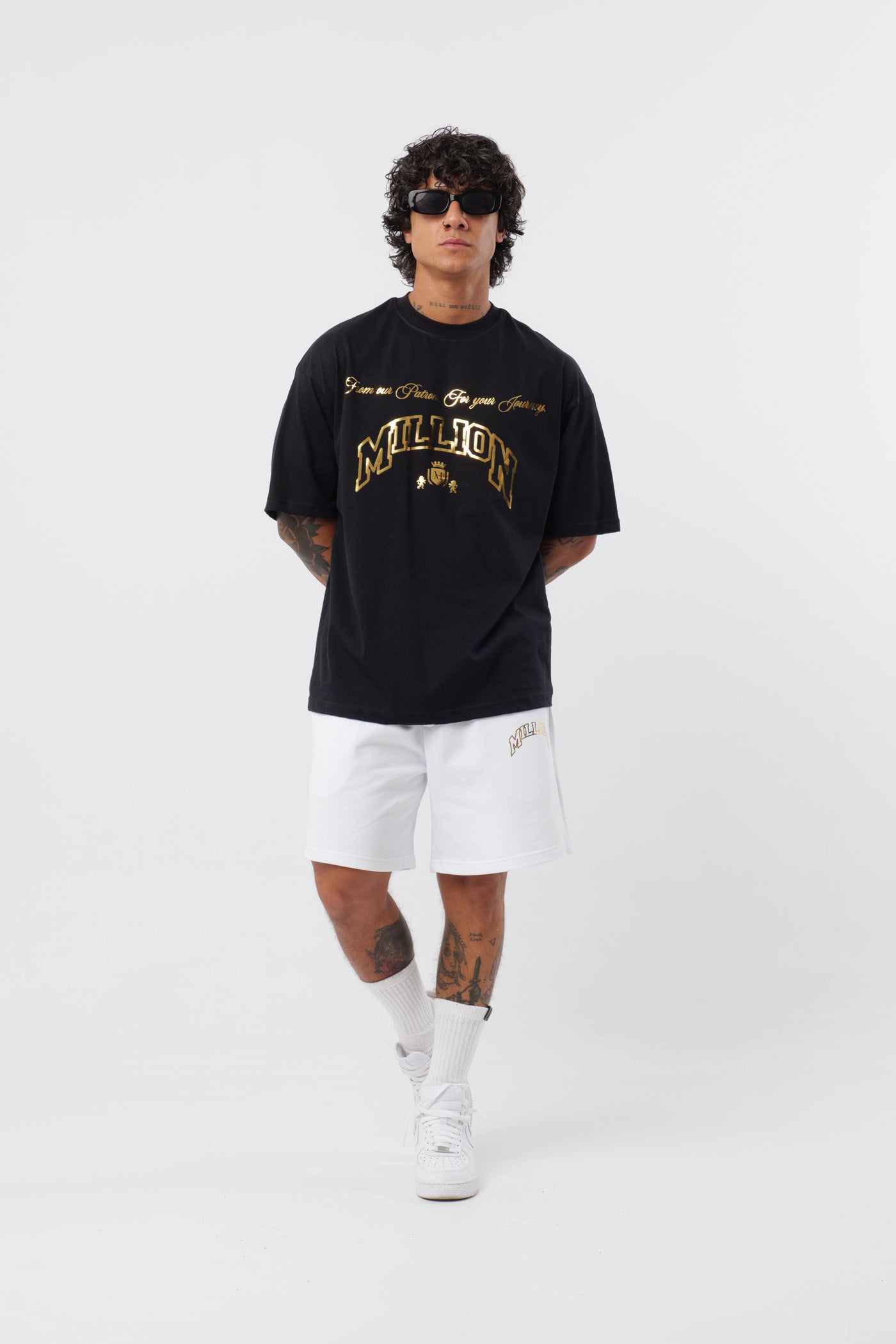 T-shirt Preta Gold Patron