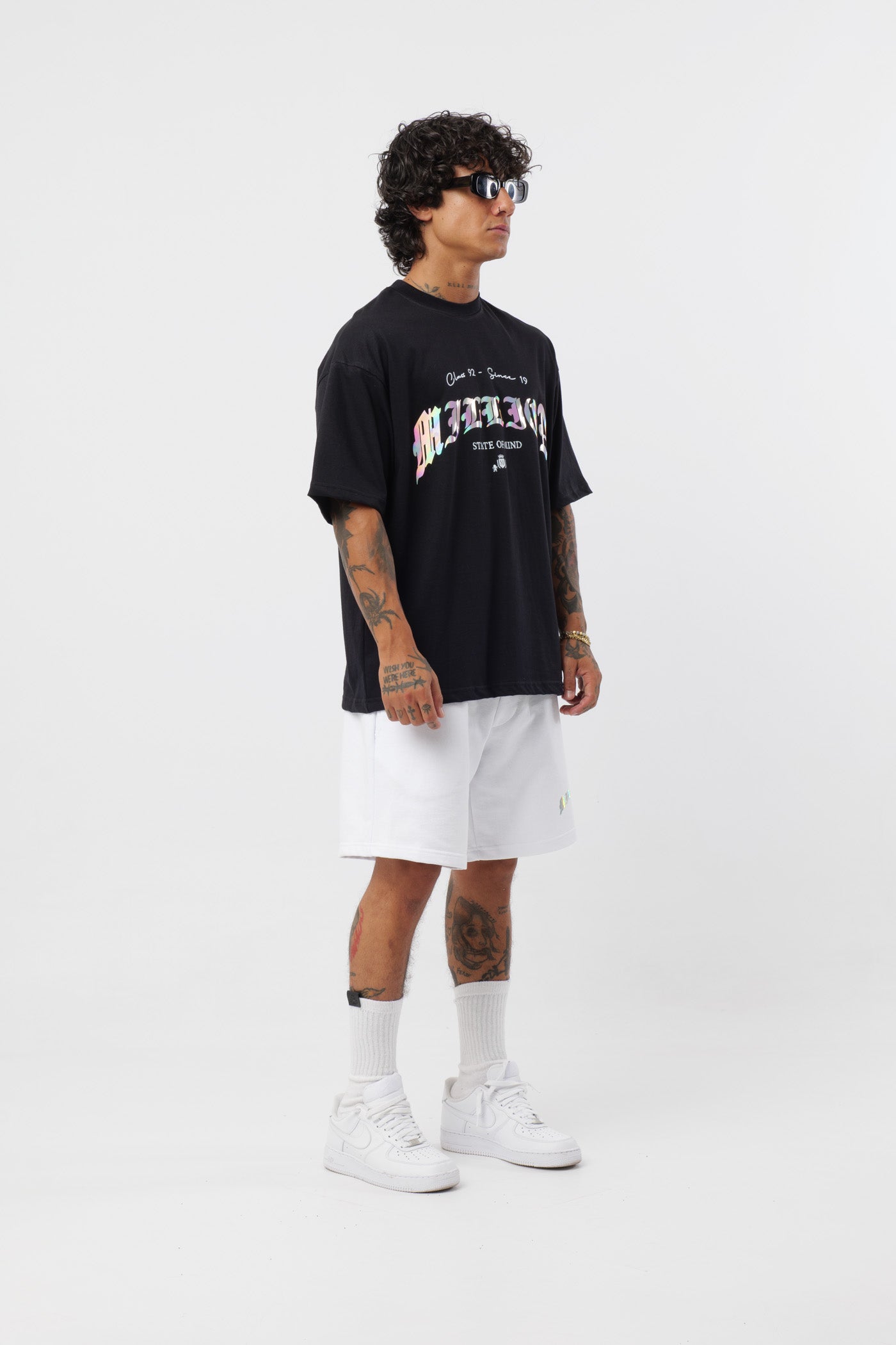 T-shirt Preta Holográfica