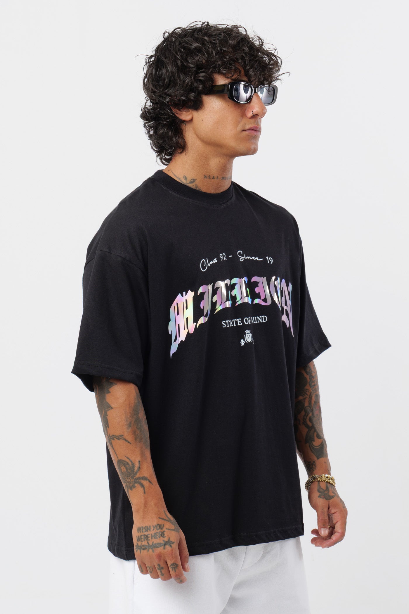 T-shirt Preta Holográfica