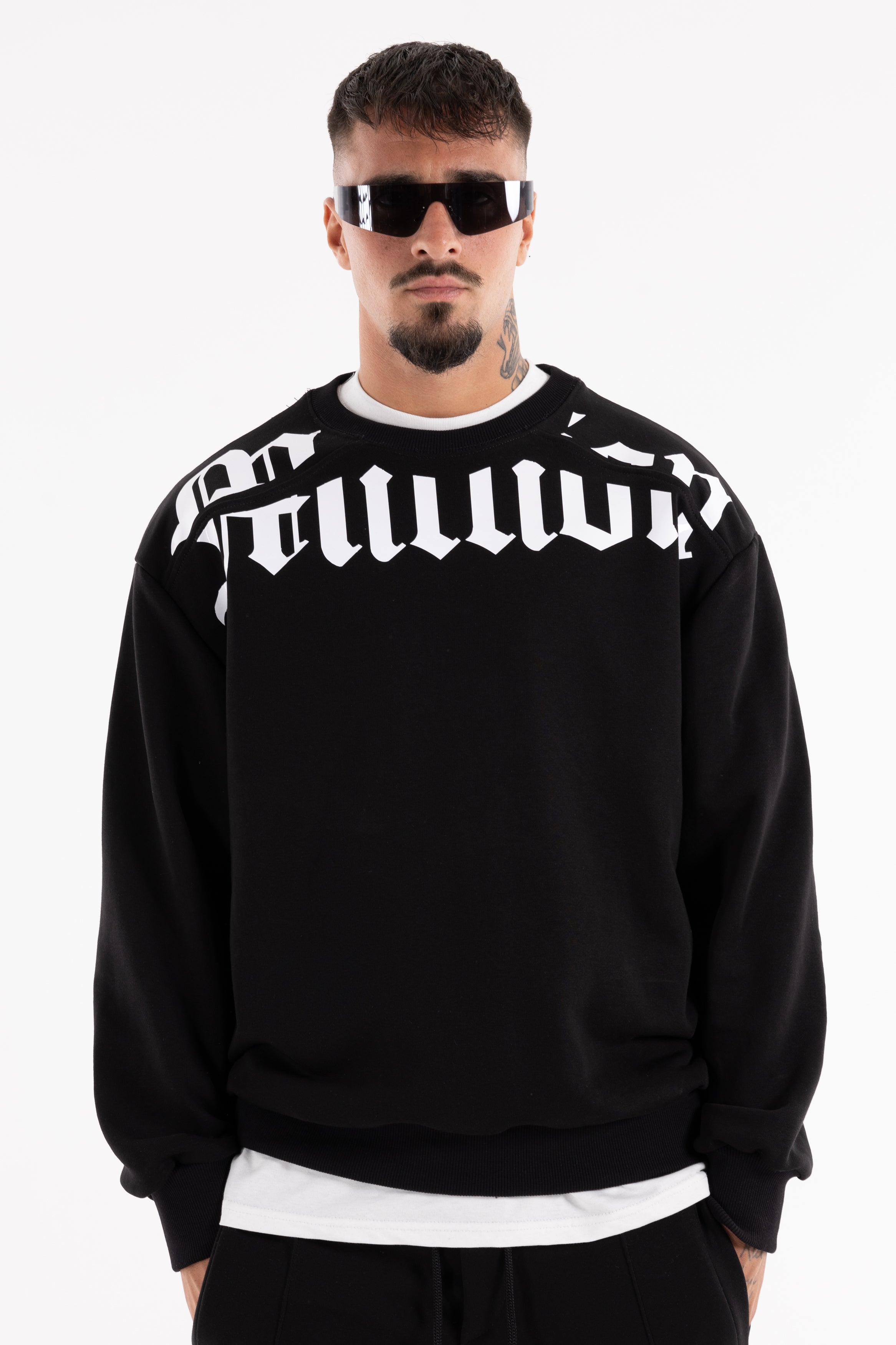 Sweatshirt White Cortar Preta