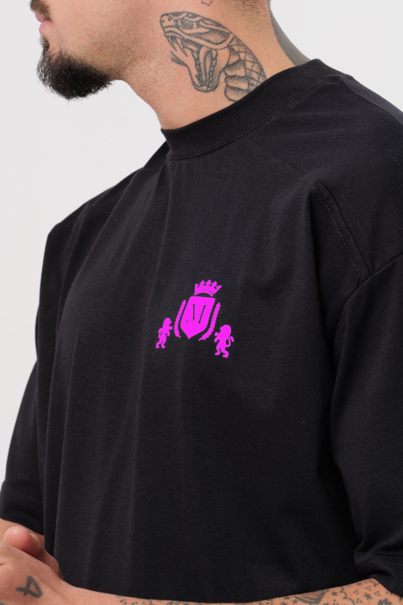 T-shirt Logo Preta Rosa Fluo