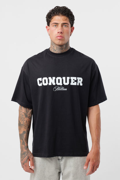 T-shirt Conquer Preta