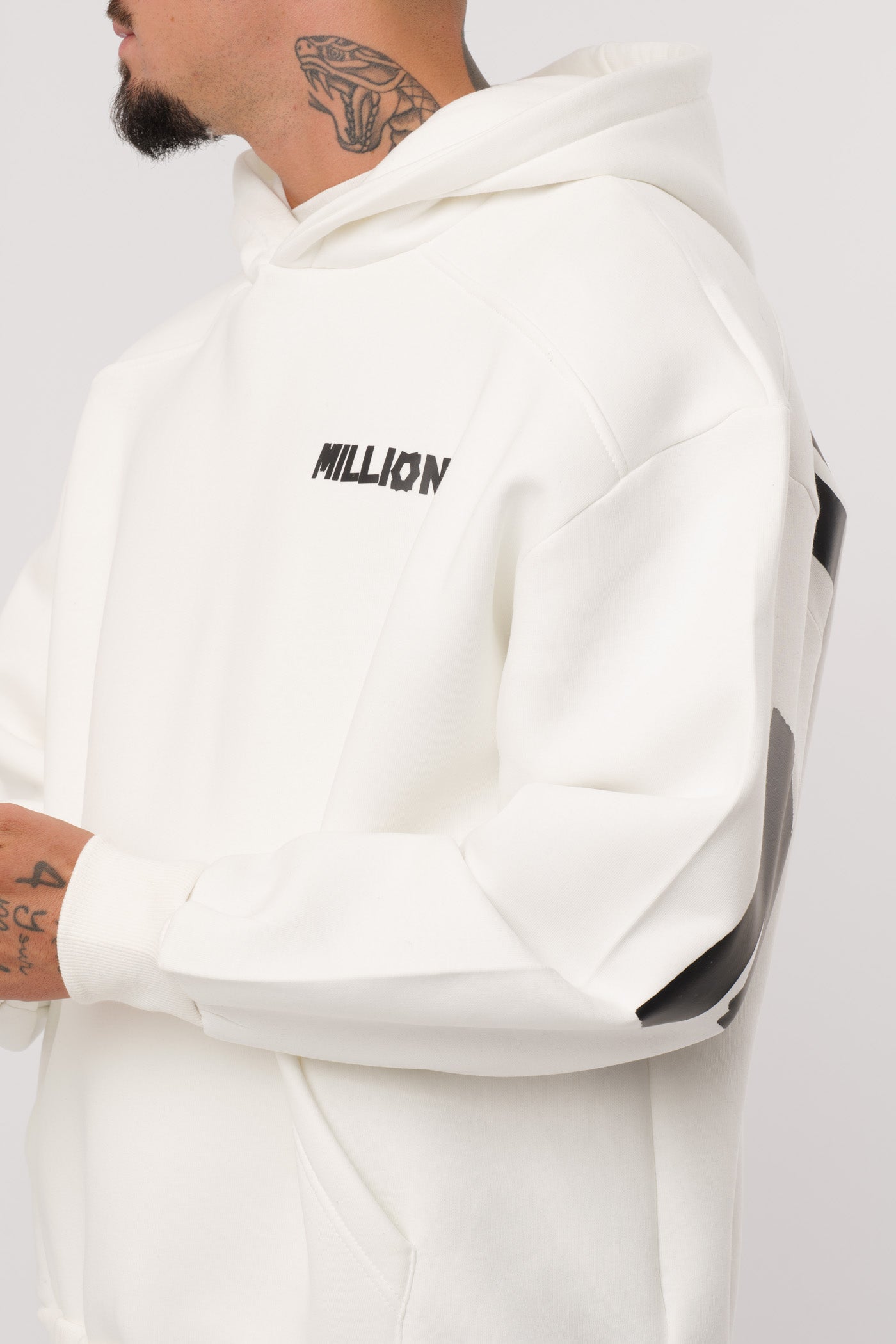 Hoodie Preto Lonely Branca