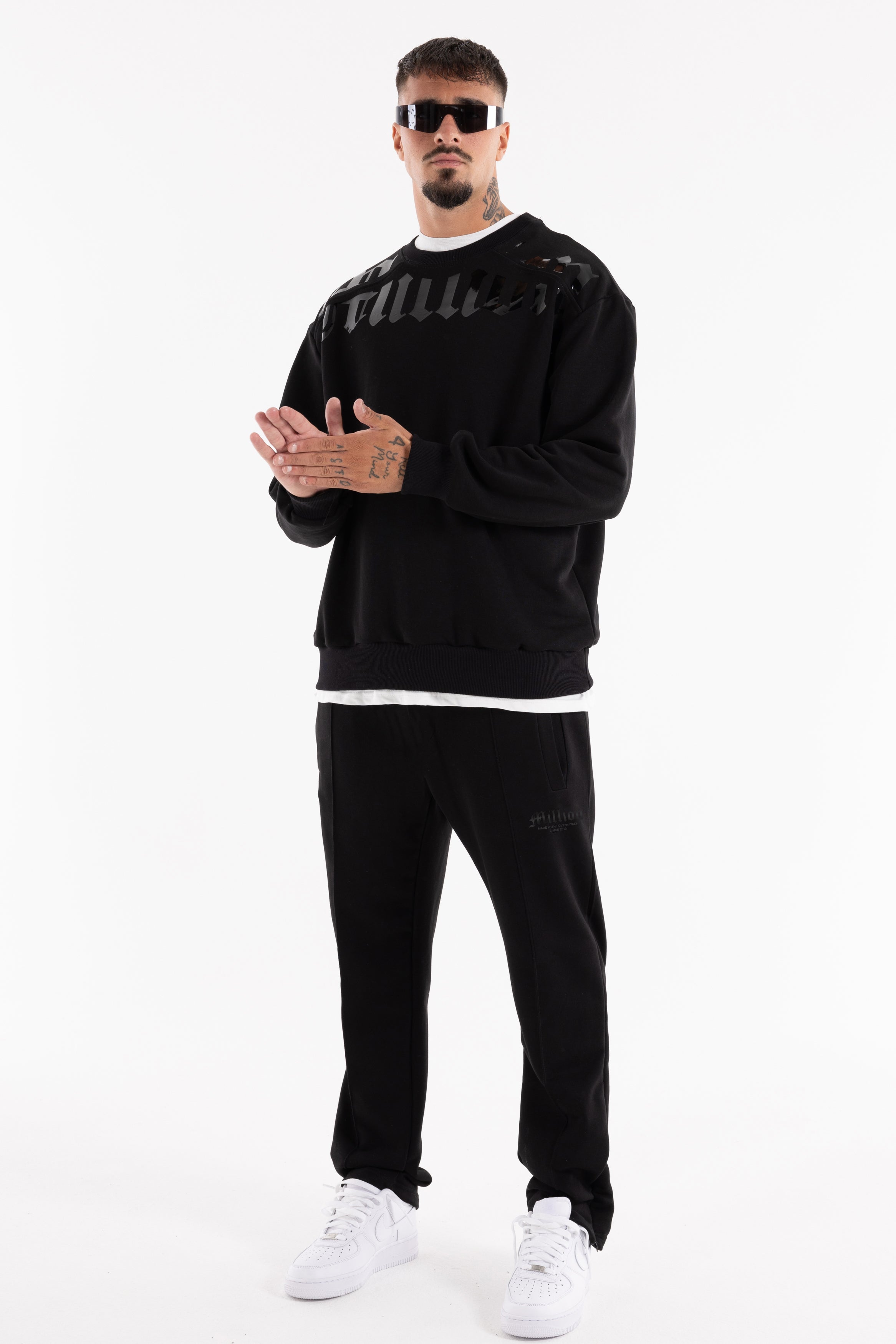 Sweatshirt Black Cortar Preta