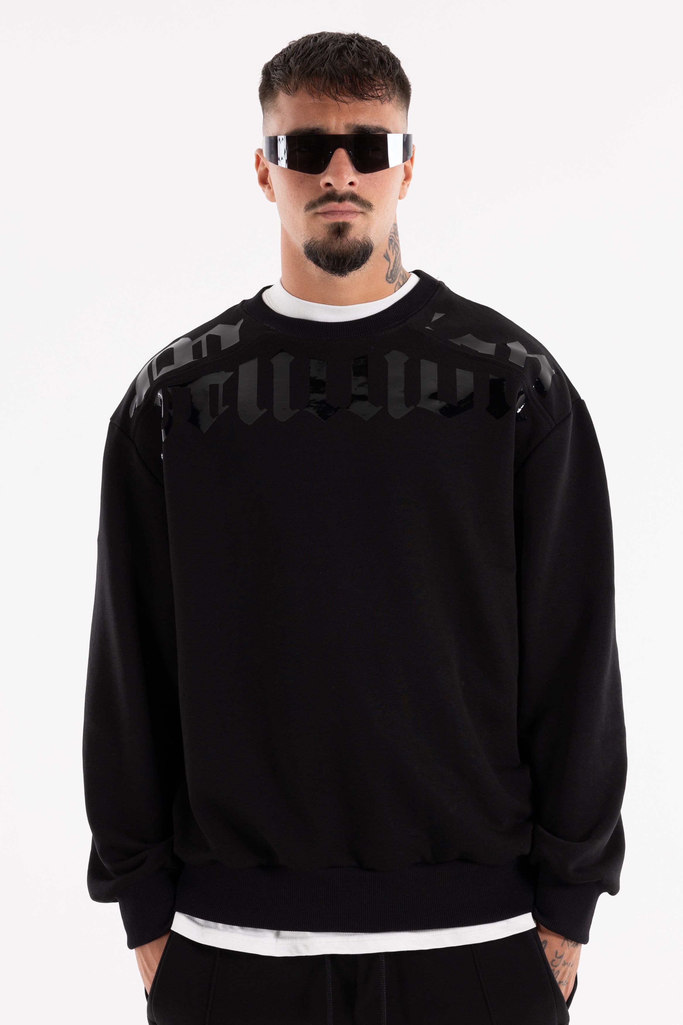Sweatshirt Black Cortar Preta